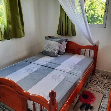 Chez Lilise 2 Apartment Сент-Ан Екстериор снимка